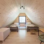 Ostoja Orzyny, Dom Nr 2 - Zielono Mi Dzwierzuty